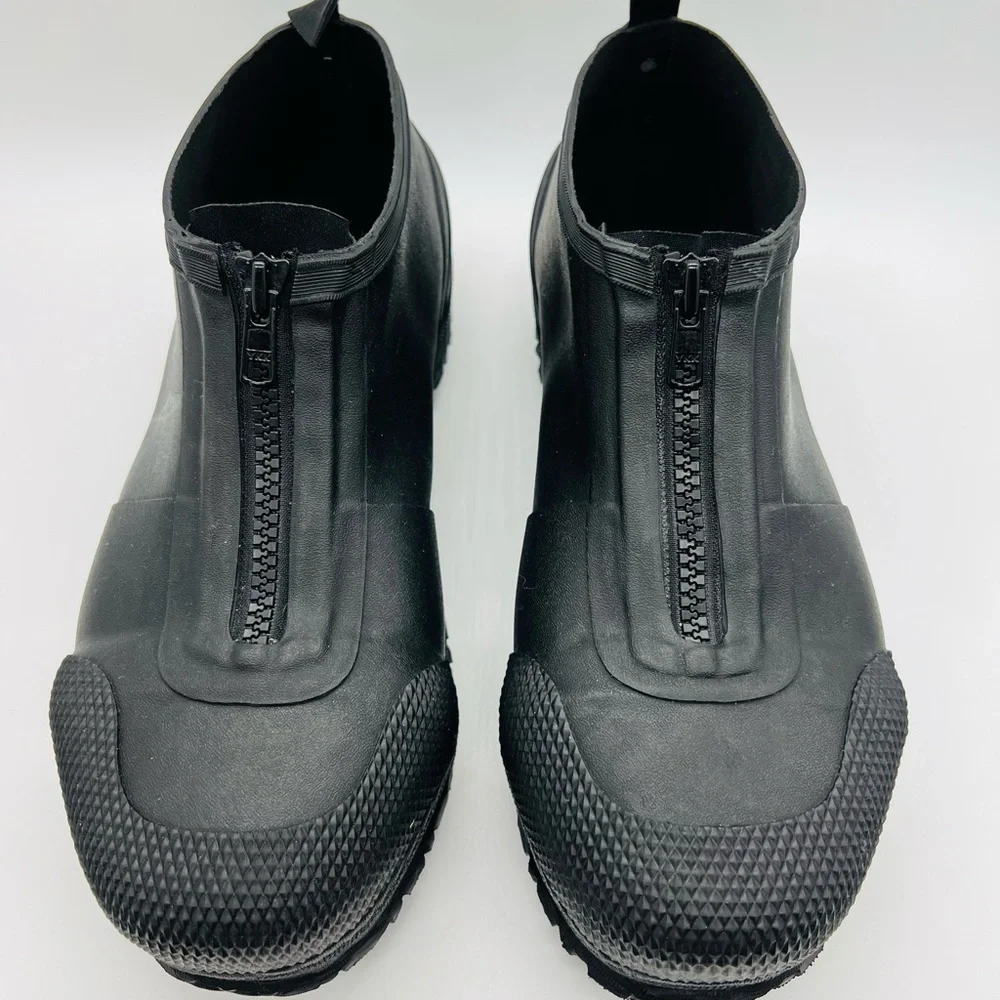 BOGS UNISEX ZIPPERED BLACK OVERSHOE SIZE 10 WATERPROOF COMPOSITE TOE NWOT - Picture 9 of 13